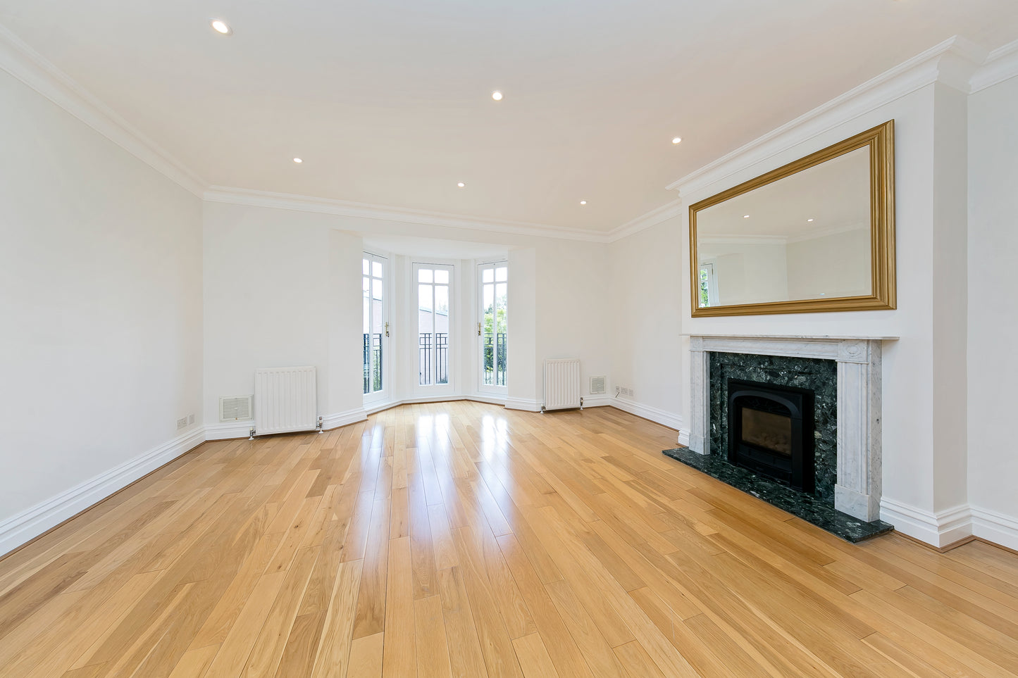 Virtual Staging: Signature