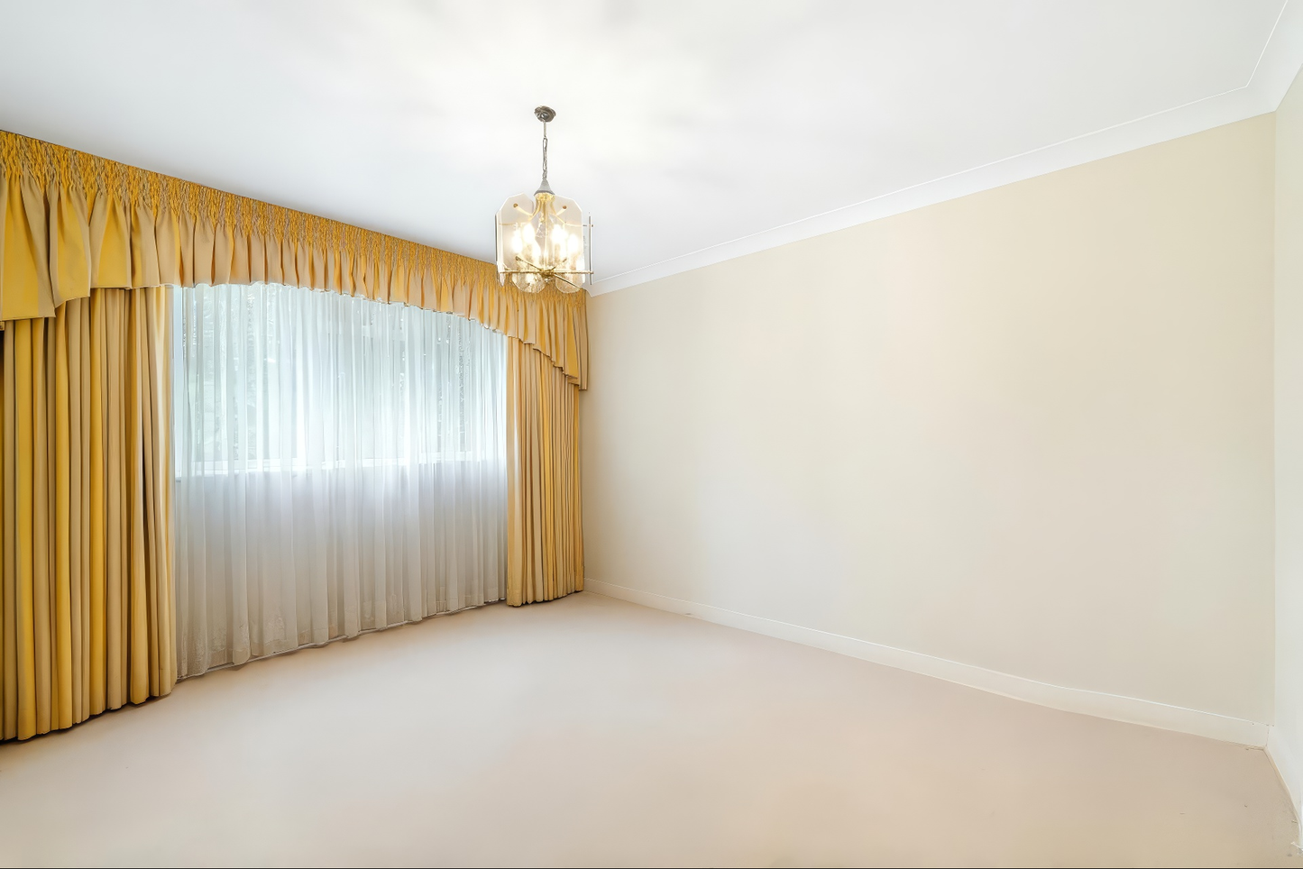 Immobilien-Fotobearbeitung - Entfernung großer Objekte